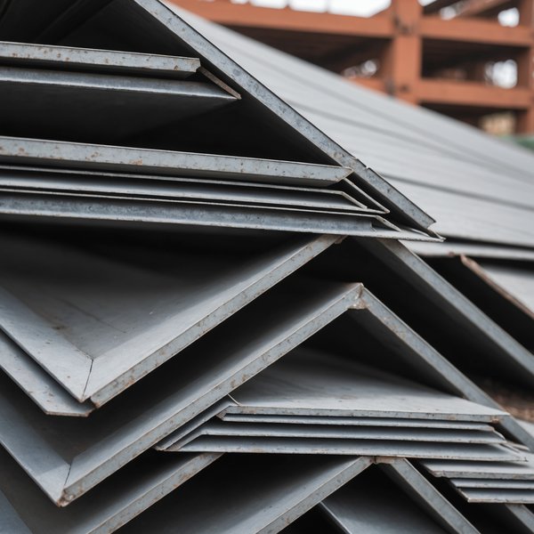 Cornières en acier durables pour tous vos projets de construction